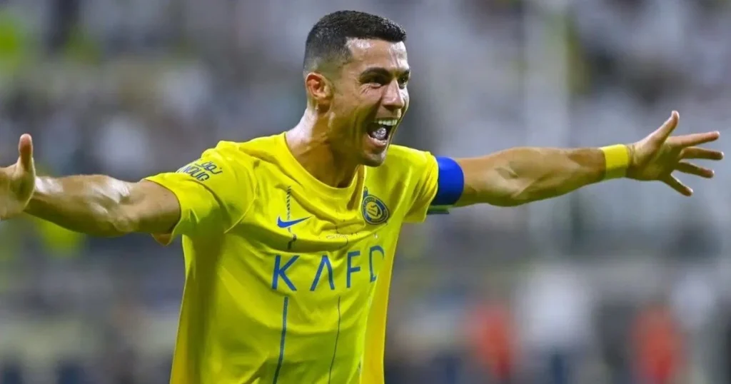 كريستيانو رونالدو بقميص نادي الوداد البيضاوي المغربي