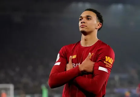 رحيل ألكسندر-أرنولد: صراع ليفربول وريال مدريد يشتعل