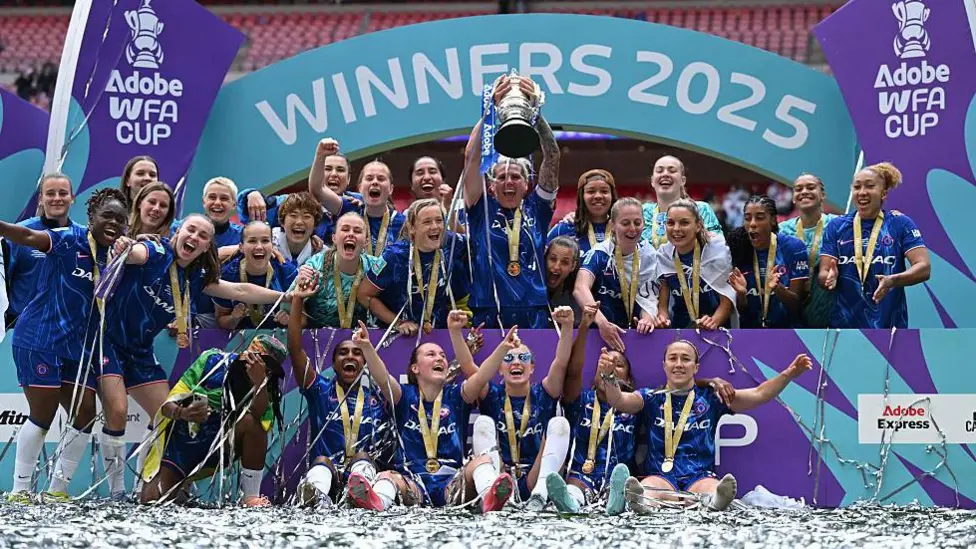 ألكسيس أوهانيان وسيرينا ويليامز في نهائي كأس الاتحاد الإنجليزي للسيدات