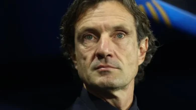 المنتخب الفرنسي للسيدات: بونادي يبرّر استبعاد رينار ولو سومير… ويستشهد بأينشتاين 8 لوران بونادي خلال المؤتمر الصحفي لإعلان غياب رينار ولو سومير عن يورو 2025