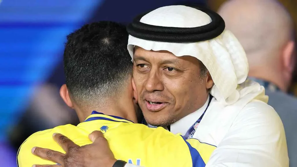 ماجد الجمعان خلال مؤتمر صحفي سابق في نادي النصر