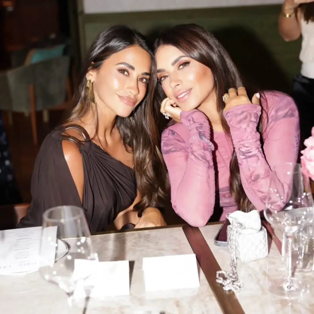 ريتاني ماهومز وأنتونيلا روكوزو في إعلان أديداس