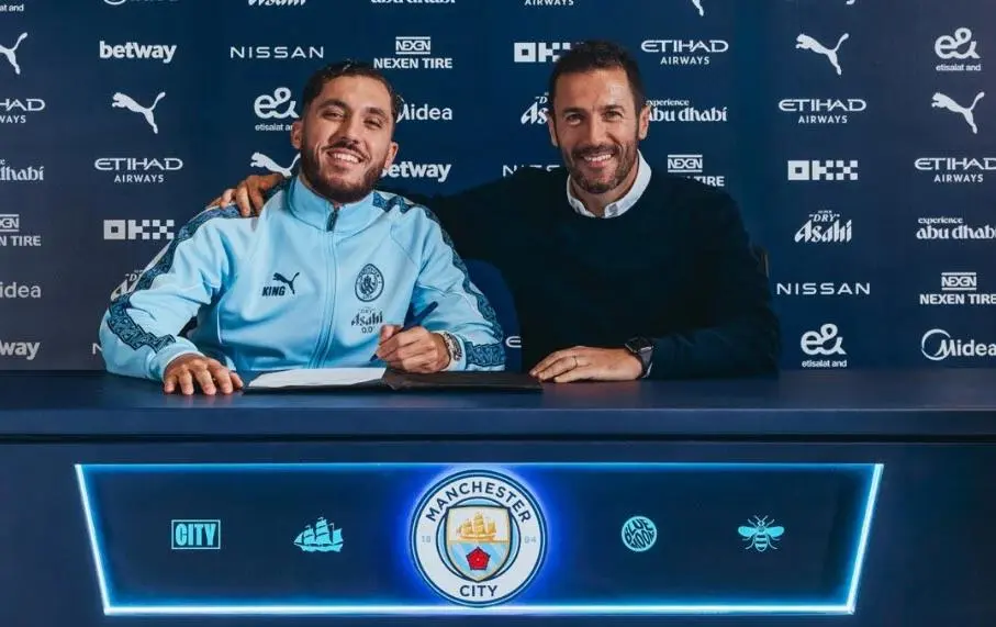 رايان شرقي ينضم إلى مانشستر سيتي قادمًا من أولمبيك ليون