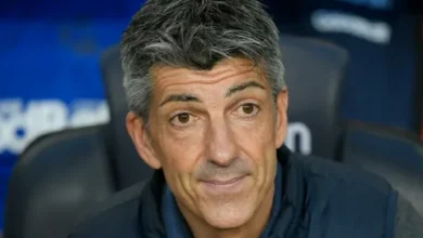 صورة المدرب الإسباني إيمانول ألجواسيل المدير الفني السابق لريال سوسيداد