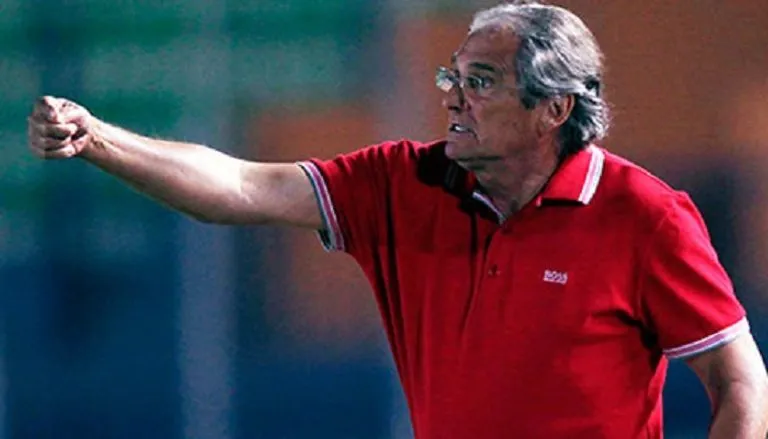 مانويل جوزيه خلال تدريبه للنادي الأهلي المصري
