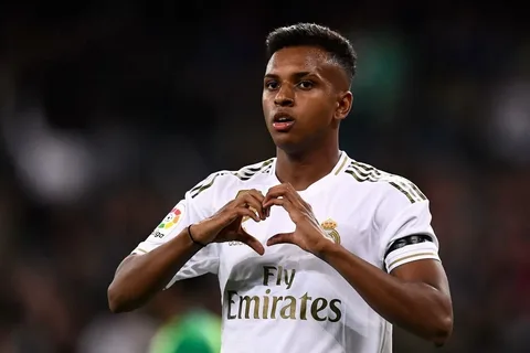 رودريغو نجم ريال مدريد المطلوب من أرسنال وتشيلسي