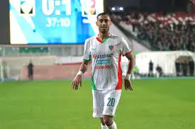 رضا حلايمية لاعب مولودية الجزائر يتحدث عن الموسم الحالي