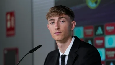 دين هويخسن في مؤتمر تقديمه الرسمي لاعبًا جديدًا لريال مدريد