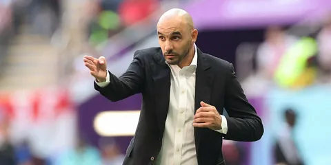 الركراكي يرفع التحدي أمام انتقادات الجمهور قبل كأس إفريقيا