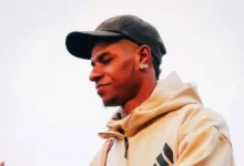 ماركوس راشفورد يثير الإعجاب بسيارته رولز رويس سبيكتر الجديدة عند وصوله إلى معسكر مانشستر يونايتد 16 ماركوس راشفورد يصل بسيارة رولز رويس سبيكتر