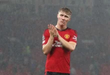 مانشستر يونايتد يفتح الباب أمام رحيل راسموس هويلوند .. وميلان وإنتر ويوفنتوس في حالة ترقب 13 هويلوند مهاجم مانشستر يونايتد خلال إحدى مبارياته في الدوري الإنجليزي