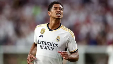 ريال مدريد يفقد بيلينغهام لمدة طويلة بسبب عملية جراحية 15 لاعب ريال مدريد جود بيلينغهام يغيب لثلاثة أشهر بعد عملية جراحية