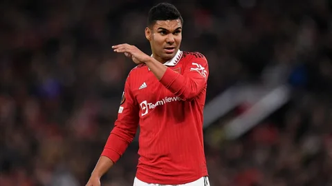 كاسيميرو يراه خليفة ميسي ورونالدو والصفقة تقترب 1 رودريغو إلى ليفربول: كاسيميرو يراه خليفة ميسي ورونالدو