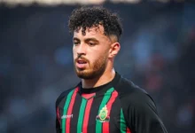 هل بدأ الهروب من الجيش الملكي؟ زحزوح يفجر الميركاتو القطري بخطوة مفاجئة 13 اللاعب أمين زحزوح بقميص الجيش الملكي قبل انتقاله إلى نادي الوكرة القطري