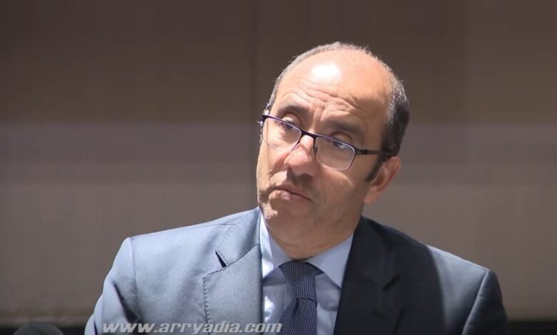 جواد الزيات يعود لقيادة الرجاء الرياضي نحو عهد احترافي جديد 1 جواد الزيات يعلن عن مشروع الرجاء الرياضي الجديد