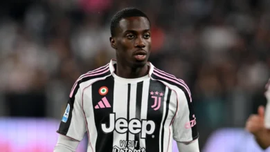 تيموثي ويا يغادر يوفنتوس رسميًا وينتقل إلى أولمبيك مرسيليا 1 تيموثي ويا بقميص نادي يوفنتوس أثناء إحدى مبارياته الرسمية