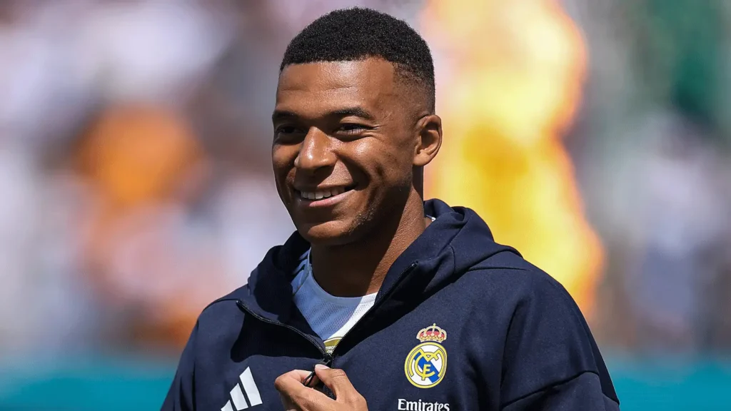 كيليان مبابي في تدريبات ريال مدريد قبل موسم 2025