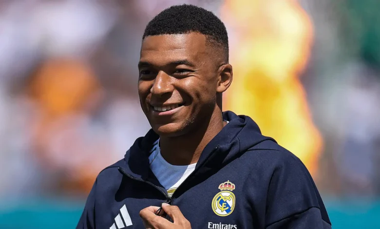 كيليان مبابي يعود بتصريحات نارية في بداية الموسم الجديد مع ريال مدريد 1 كيليان مبابي في تدريبات ريال مدريد قبل موسم 2025