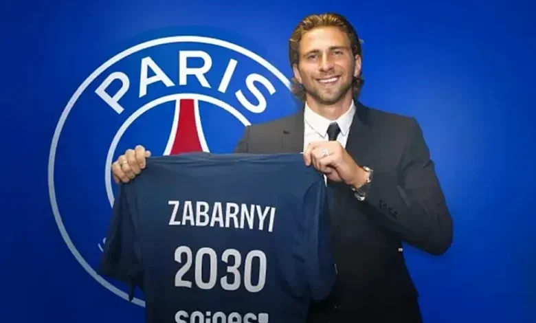 هل نجح باريس سان جيرمان في خطف المدافع الأوكراني زابارنيي مقابل 68 مليون يورو؟ 1 إيليا زابارنيي يوقع لباريس سان جيرمان