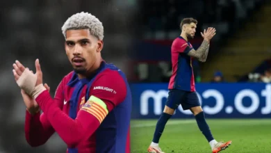 إنيغو مارتينيز أثناء تدريبات برشلونة ورونالد أراوخو مع شارة القيادة