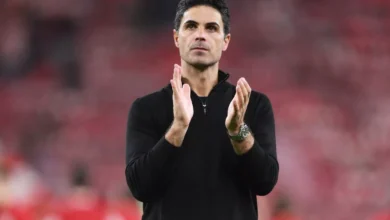 ميكيل أرتيتا مدرب أرسنال خلال مباراة بالدوري الإنجليزي