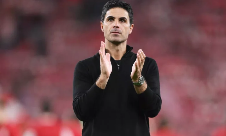 هل يتحمل ميكيل أرتيتا مسؤولية ضياع لقب الدوري مع أرسنال ؟ 1 ميكيل أرتيتا مدرب أرسنال خلال مباراة بالدوري الإنجليزي