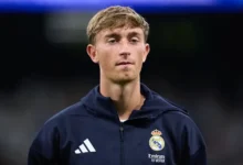 دين هويسين مدافع ريال مدريد يعاني من إصابة قبل الكلاسيكو