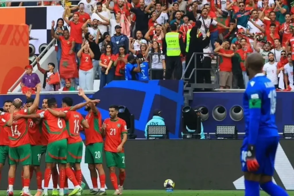 كواليس تأخر المنتخب المغربي عن الوصول إلى ملعب خليفة الدولي في كأس العرب قطر 2025 1 kora